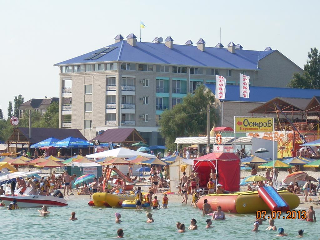 Dolce Vita Resort Hotel Zaliznyy Havn Eksteriør billede