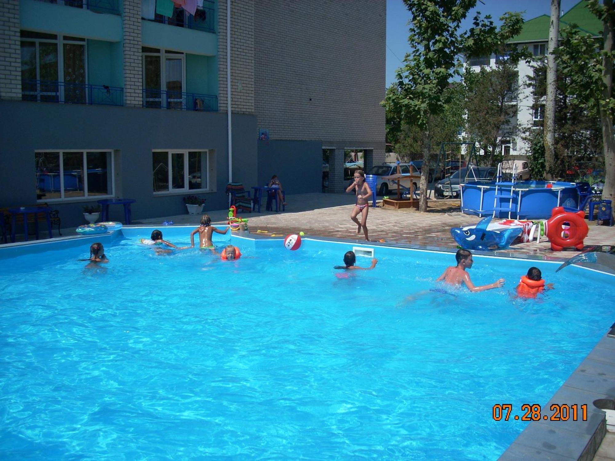 Dolce Vita Resort Hotel Zaliznyy Havn Eksteriør billede